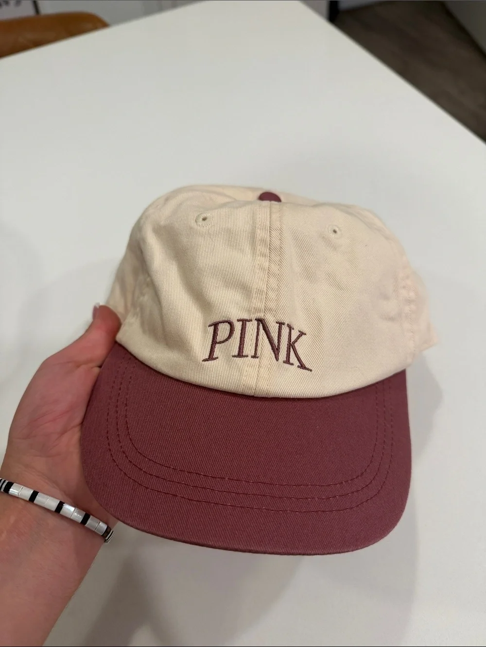 NWT PINK Victoria's Secret Two-Tone Cap - 🧢 Cream & Dusty Rose